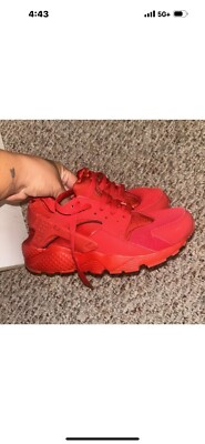 Size 5.5 - Nike Air Huarache Triple Red