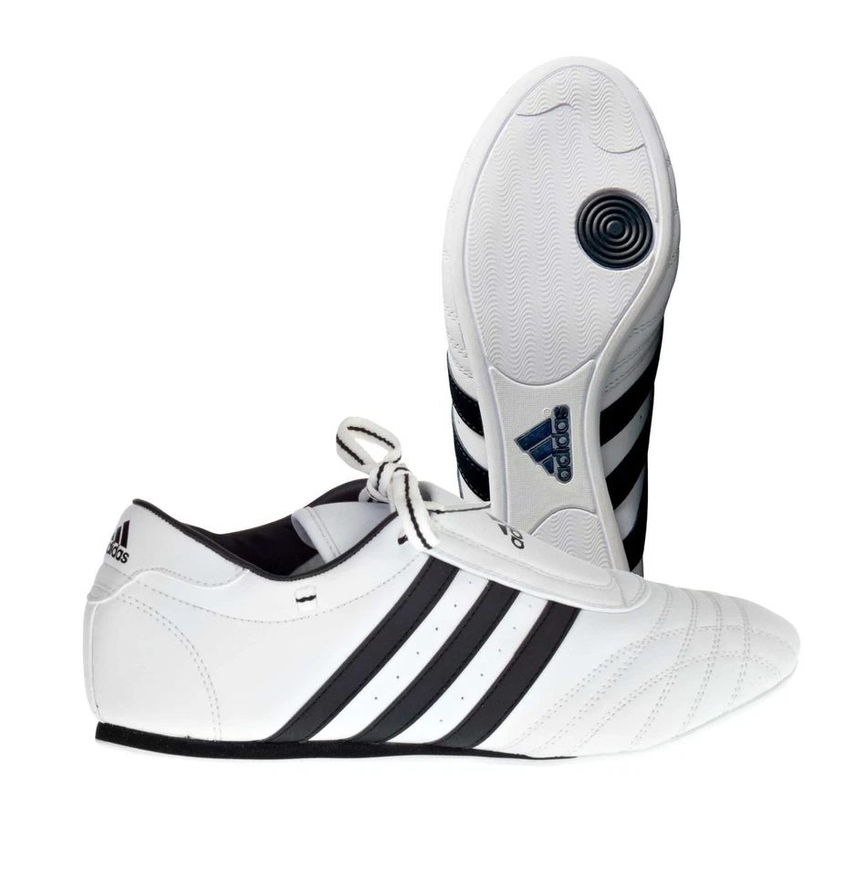 2. Wahl adidas SM II Sneaker Taekwondo-Schuh - TKD - Mattenschuh - Bild 1 von 4