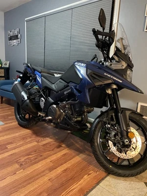 2023 Suzuki VSTROM DL1050  - Image 1 of 4