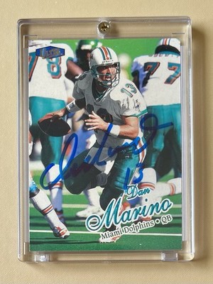 1998 FLEER ULTRA DAN MARINO IN PERSON SIGNATURE CARD # 114