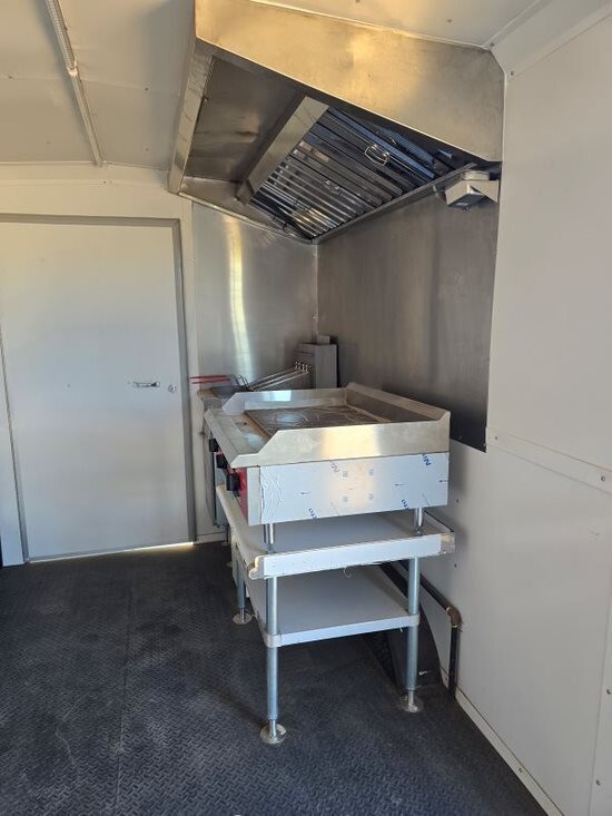 2022 28ft Food Trailer w/ 28ft Deck NEW FREE DELIVERY eBay