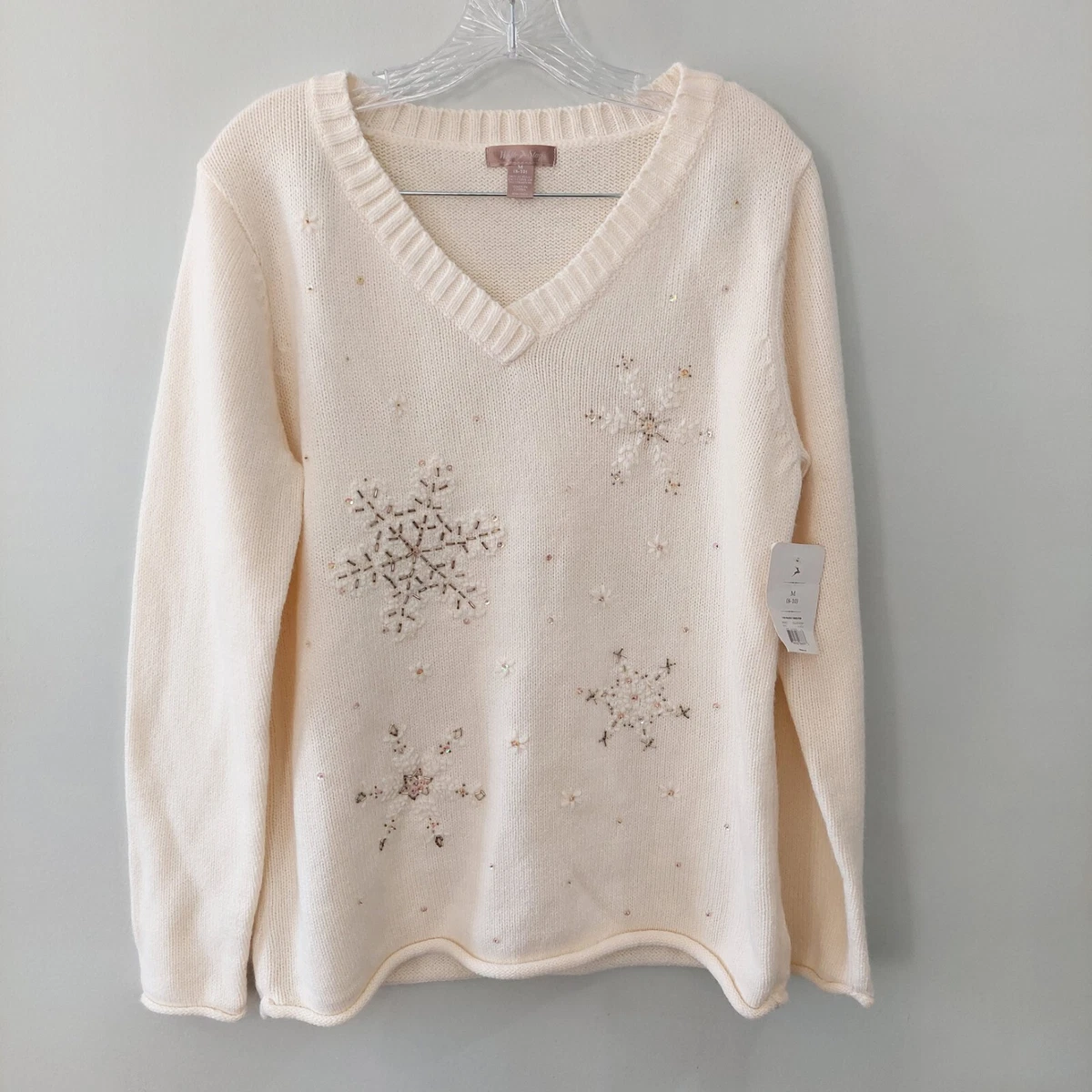 White stag shop sweater