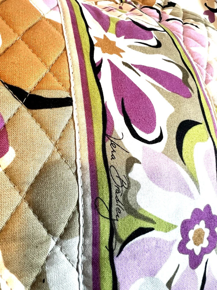 ¡Bonito! Vera Bradley Portobello Road Bolso de Mano Bidireccional Asa Superior/Cruzado 12 x 12 x 4 Foto 3 de 4