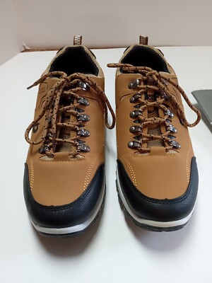 Men's Shoes, Tan , size 10.5 , run  1/2 sz small
