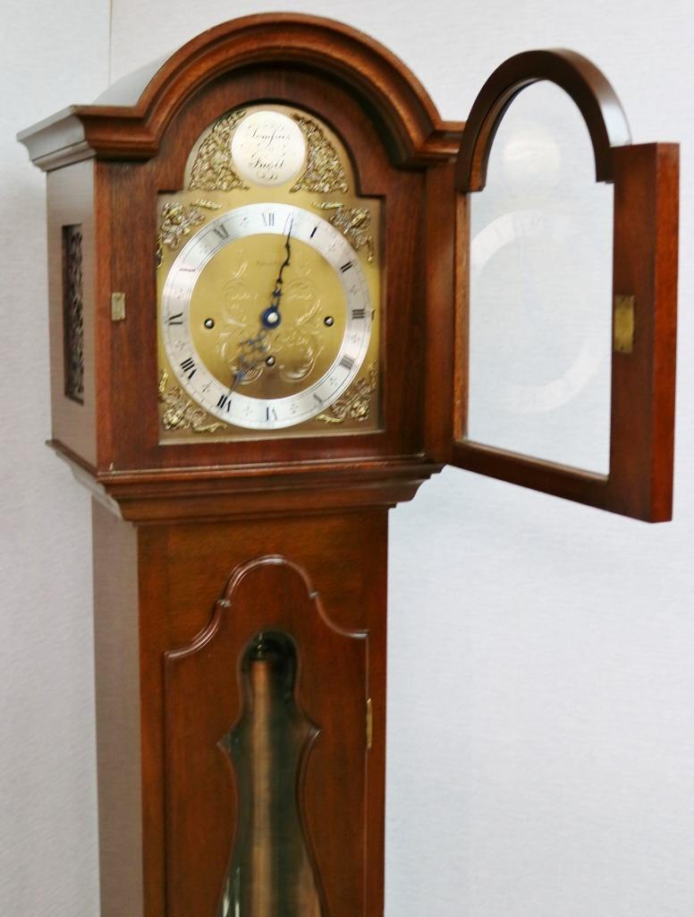 Vintage Elliott 8 Day Musical Tubular Bell Regulator Grandmother