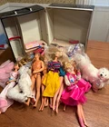 lot #4 (11) Barbie and friends dolls clothes accessories in carrying case