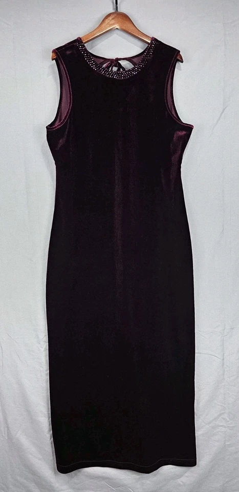 Maxi Vestido Vintage Y2K Terciopelo Borgoña Talla 12 de Fashion Bug Whimsigoth Foto 2 de 4