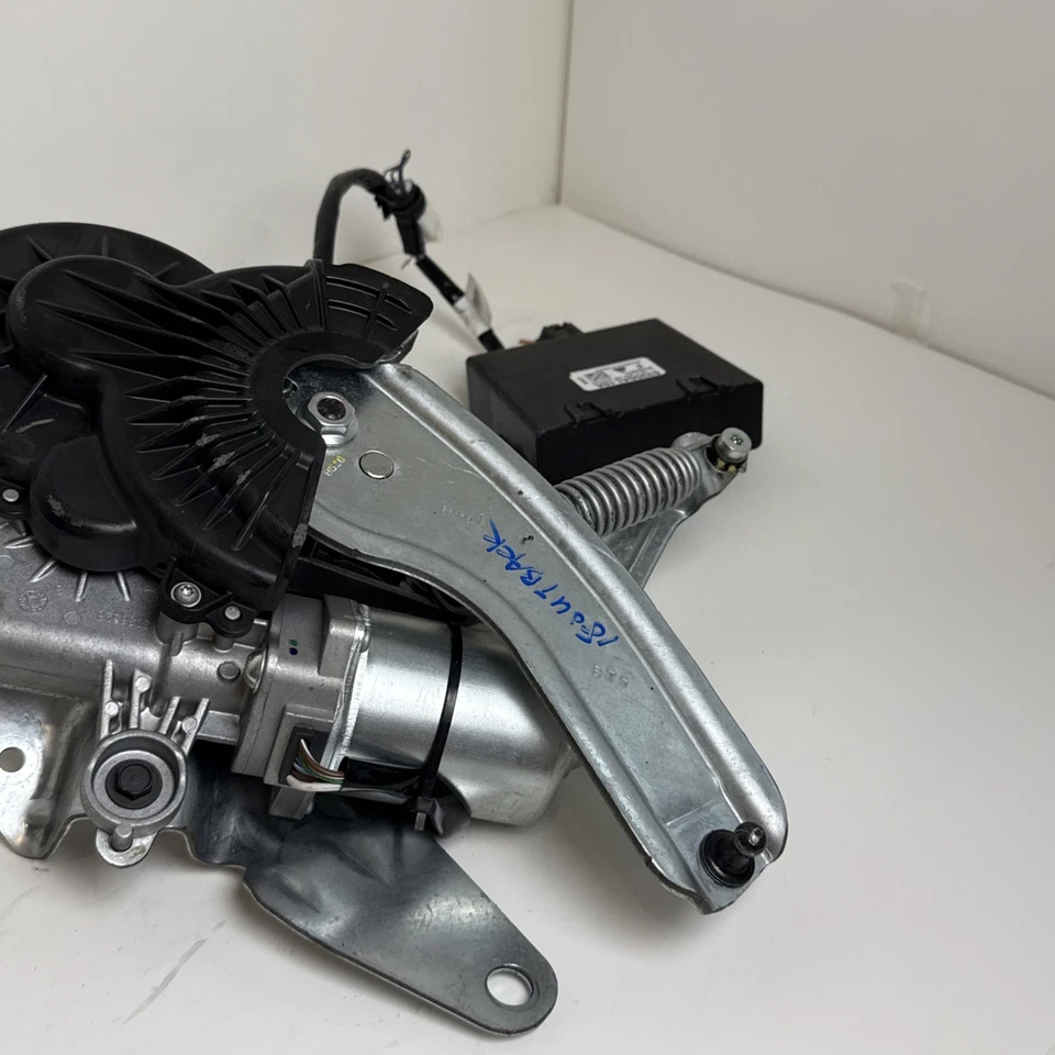 Subaru Outback 2018 puerta levadiza puerta trasera maletero motor OEM Foto 3 de 4