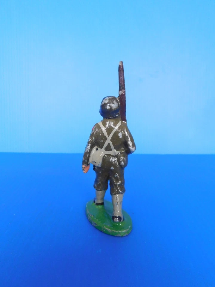 QUIRALU /ARMEE FRANCAISE / FANTASSIN AVEC FUSIL AU DEFILE - Photo 3/4