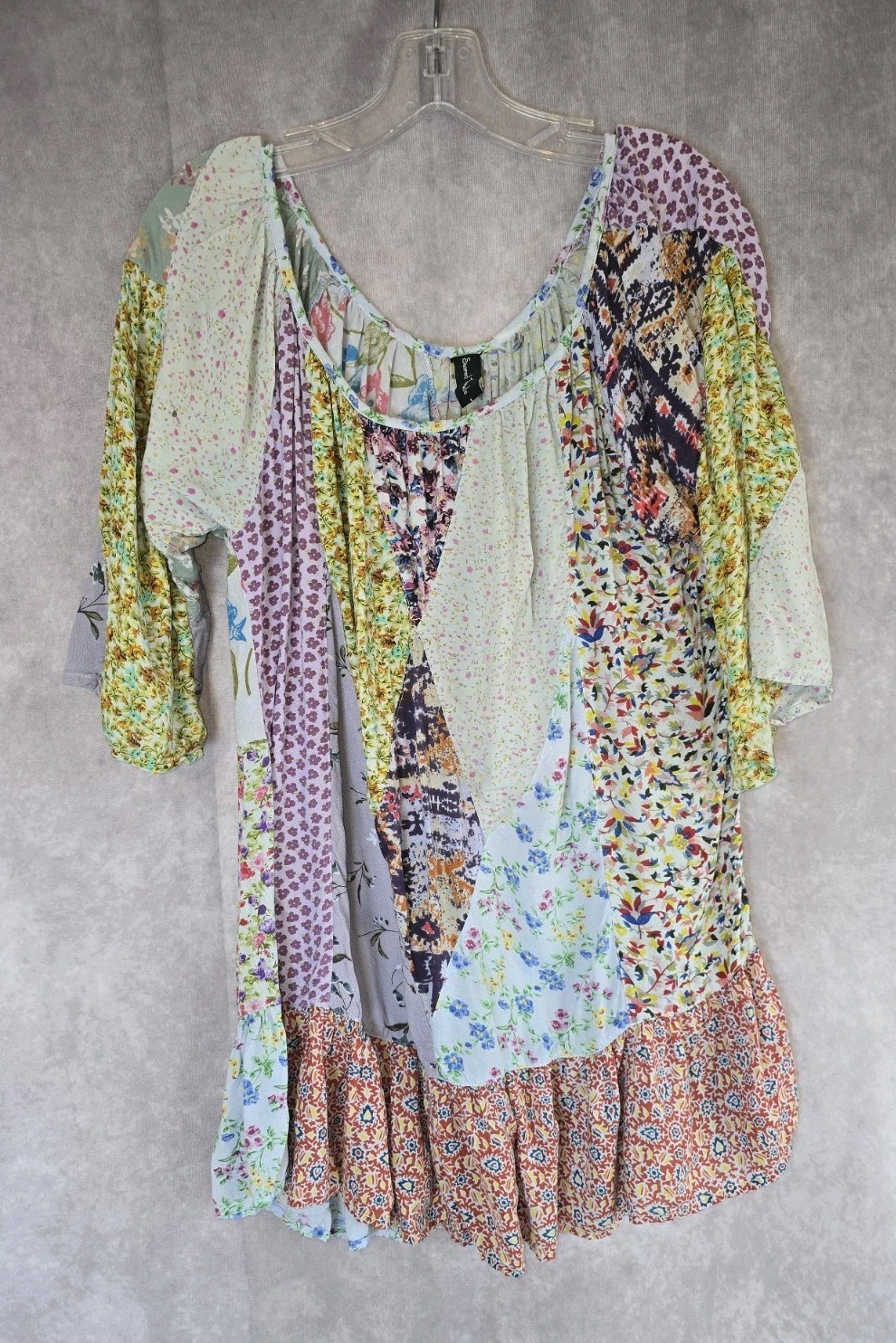 Scared Threads Size L Patchwork Floral Print Ruff… - image 1