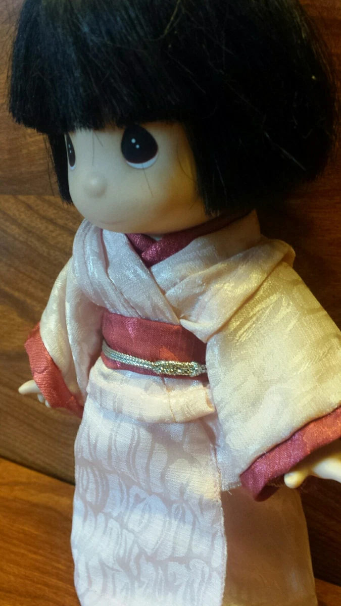 Vintage NICE Precious moments MISU Japanese Doll Around the world