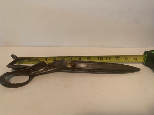 Vintage Extra Large Metal Scissors - Picture 3 of 13