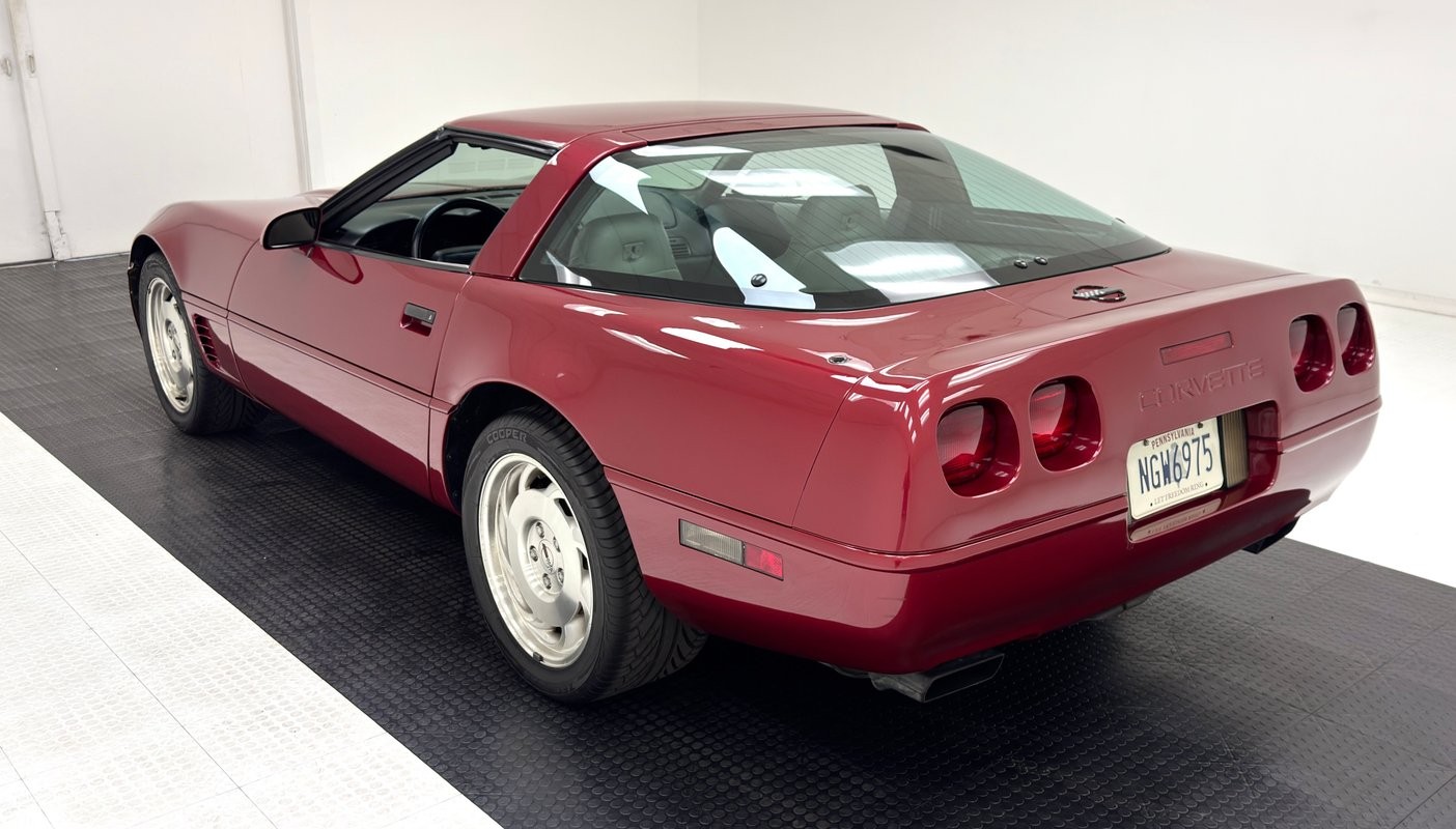 1995 Dark Red Metallic Chevrolet Corvette   | C4 Corvette Photo 5