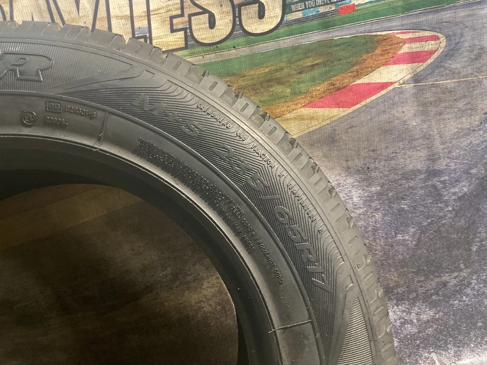 235/65/17 104V Goodyear Wrangler HP Year2006 NoRepairs M+S 8.5mm - Image 4 of 4