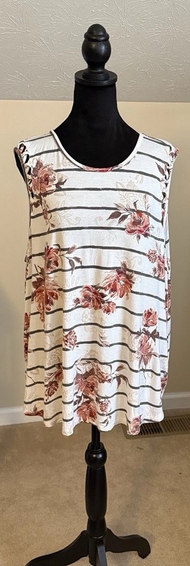 Maurices 2X Sleeveless Top With Cutouts, Floral And Stripes