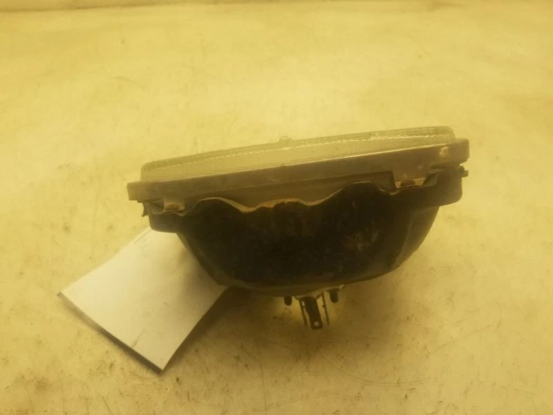 87-89 丰田 4RUNNER PASSENGER 侧前右灯组件 — 第 3/4 张图片