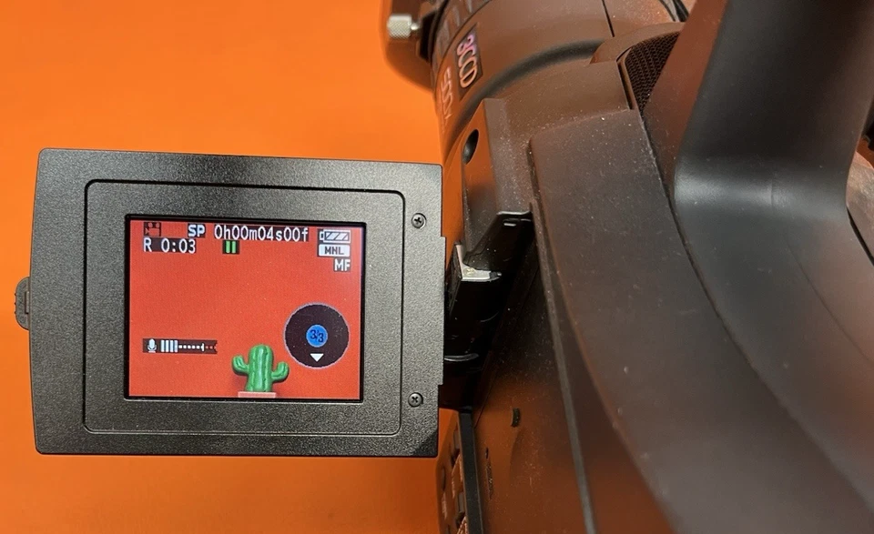 Panasonic AG-DVC20P Camcorder 3CCD Mini DV Tested * No Battery or Media included - Image 3 of 4