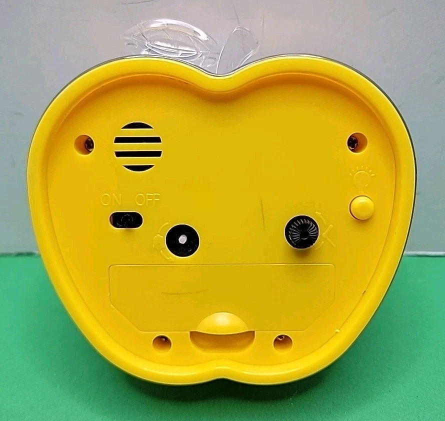 Collectible Apple Shaped Winnie The Pooh And Tiger To Desk Alarm Clock - Clean. - Image 4 of 4