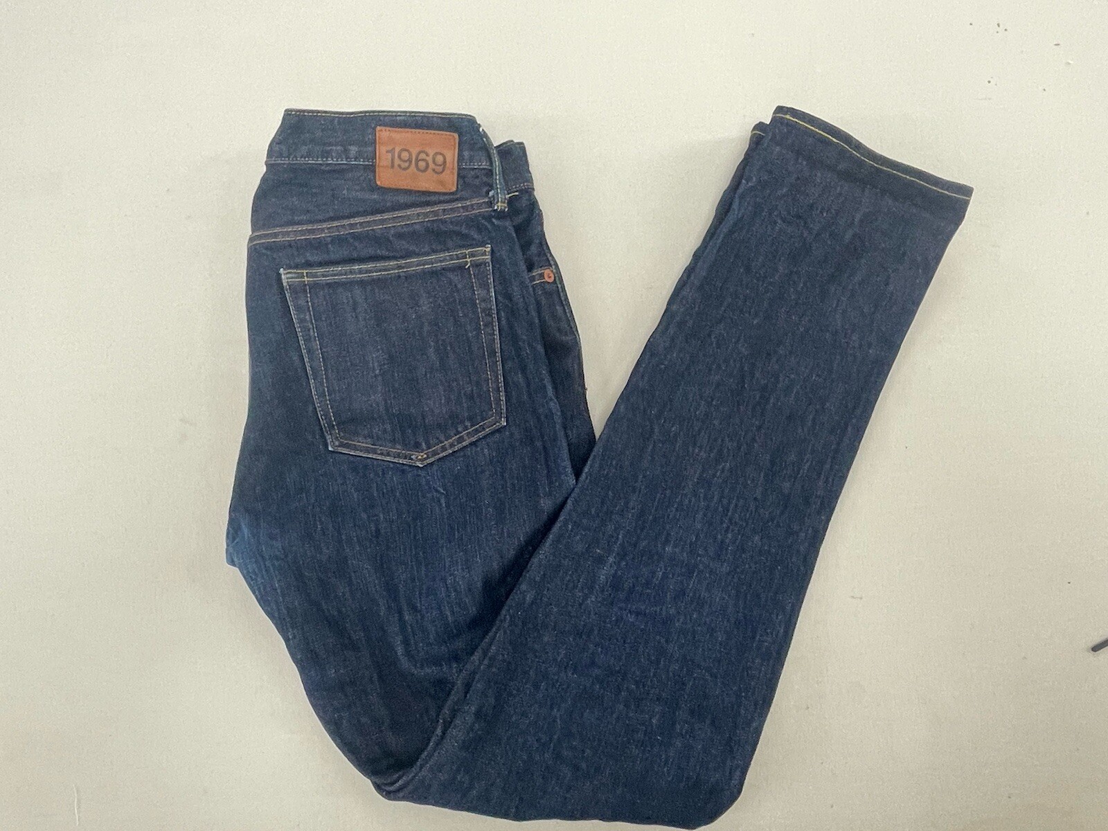 GAP 1969 31 X 32 slim straight Japanese selvedge raw denim jeans