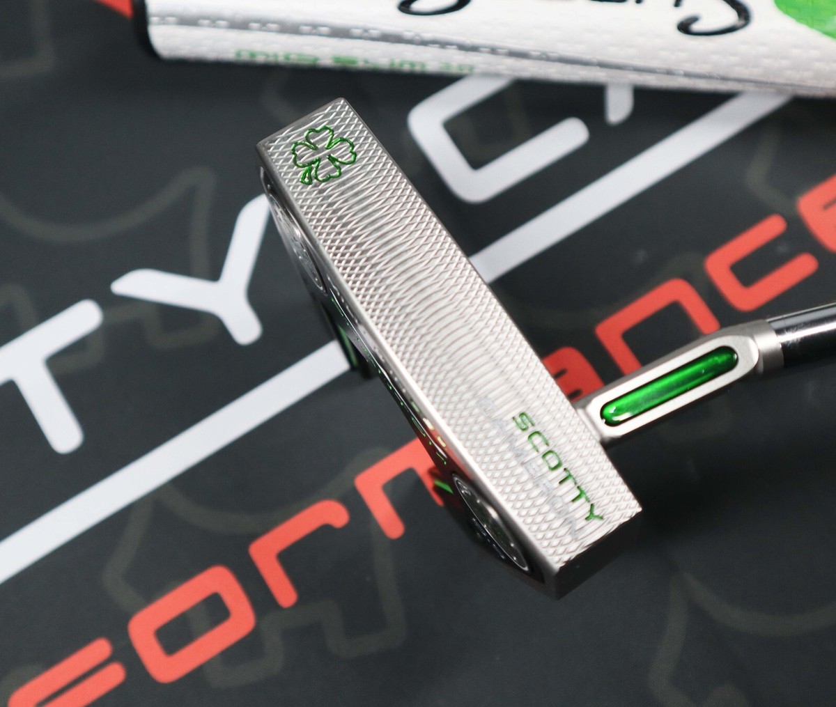 Scotty Cameronウォレット4 Scotty Cameron Putters | Champions