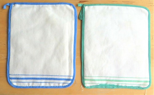 2 Vintage Pot Holders Chef & Cook His & Hers - Picture 2 of 2