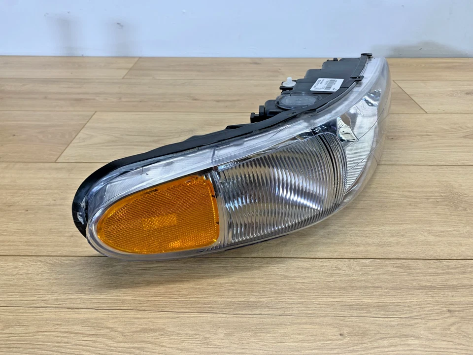 Conjunto de faros delanteros derechos Buick Century 1997-2005 10319776 nuevos OEM Foto 3 de 4