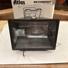 Atlas Commercial Hid Floodlight Fl Series Model Flm-150hpk Just The Fixture Atlas Commercial Hid Floodlight Fl Series Model Flm-150hpk Just The Fixture