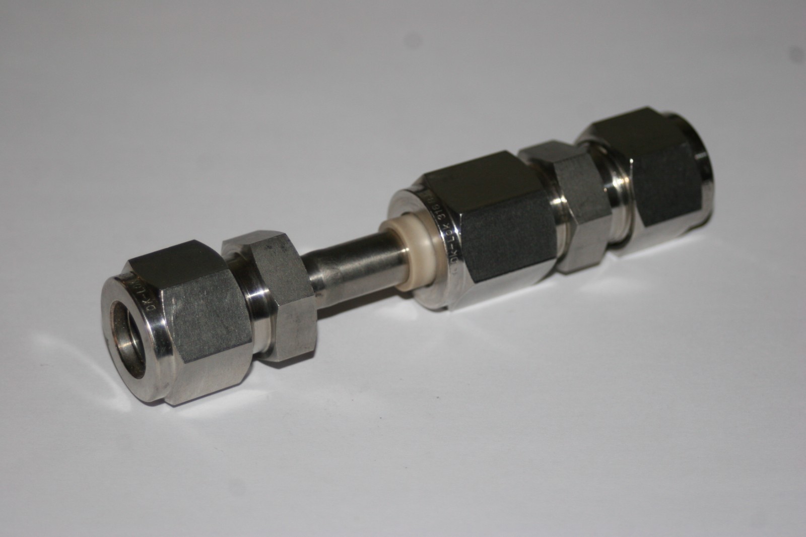1/2 Tube 316ss Dielectric Union DK-LOK DEU-8S