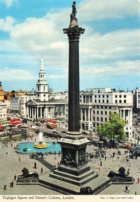 Postcard UK England London Trafalgar Square Nelson's Column Bronze Lions