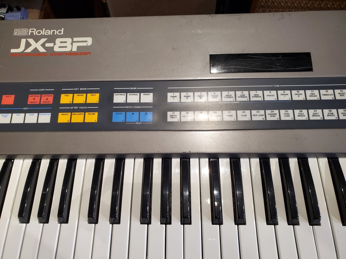 Roland JX-8P ヴィンテージシンセサイザー Roland JX-8P | Vintage Synth Explorer
