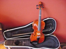 KARL BAUER  3/4 VIOLIN YEAR 2000 WITH GLASSER BOW CASE GERMANY