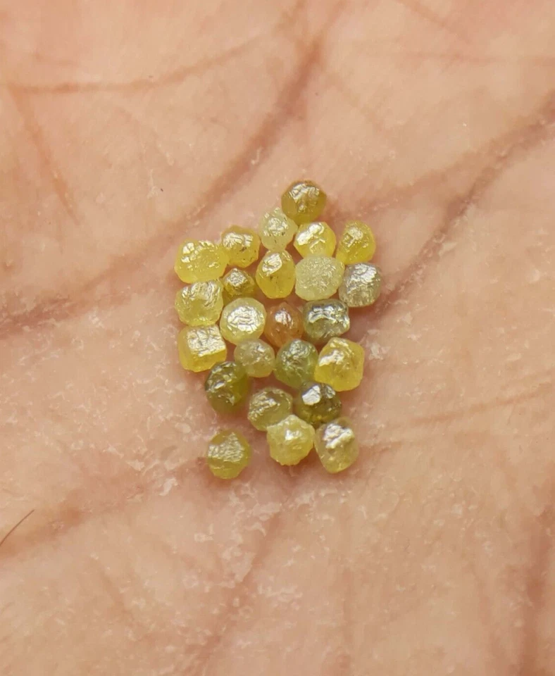 1.05 Ct 24 Pis Natural Yellow Rough Diamond Raw Uncut Diamond Scoop Diamond Lot - Image 4 of 4