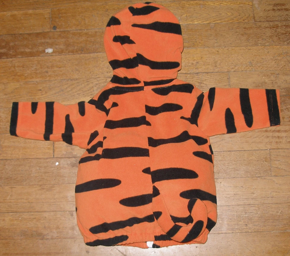 Fantasia Carter's Halloween TIGER tamanho 6-9 meses tigre laranja preto ótimo usado - Imagem 4 de 4