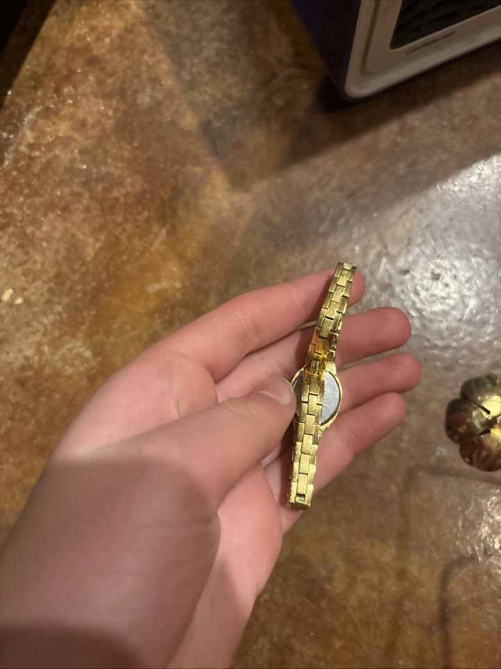 Reloj antiguo no funciona marca es Pulsar hecho con acero Foto 2 de 2