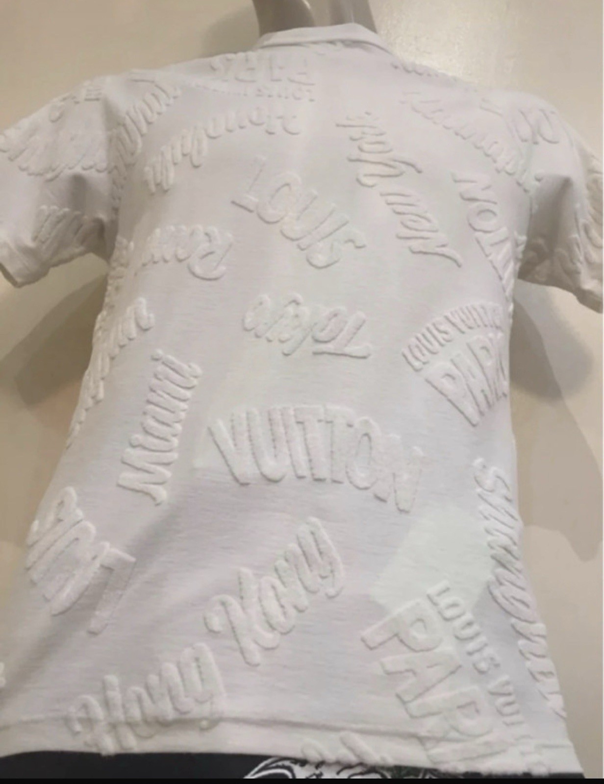 LOUIS VUITTON THICK TOWEL FEEL “CITIES” T-SHIRT SIZE MEDIUM RRP £1400 image 4