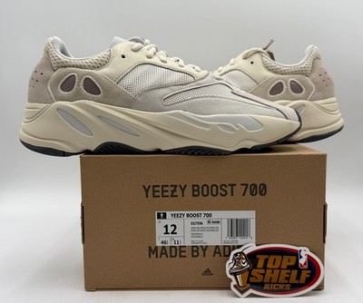adidas gazelle silver green womens Adidas Yeezy Boost 700 Analog - EG7596