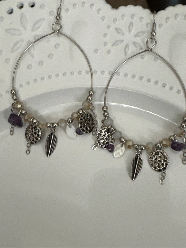 Pendientes de aro J CREW Atrapasueños Pluma Púrpura Dije NUEVA OFERTA 4 CARIDAD❤️335x2 Foto 3 de 4