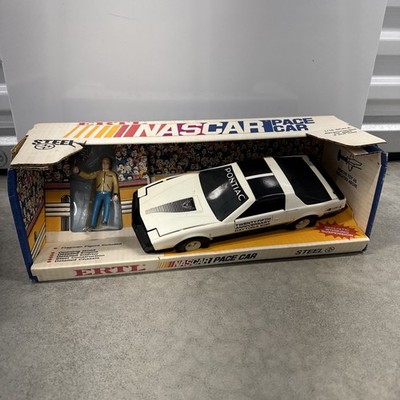 Vintage ERTL 1/16 NASCAR Pontiac Trans Am Pace Car Lot Daytona 500