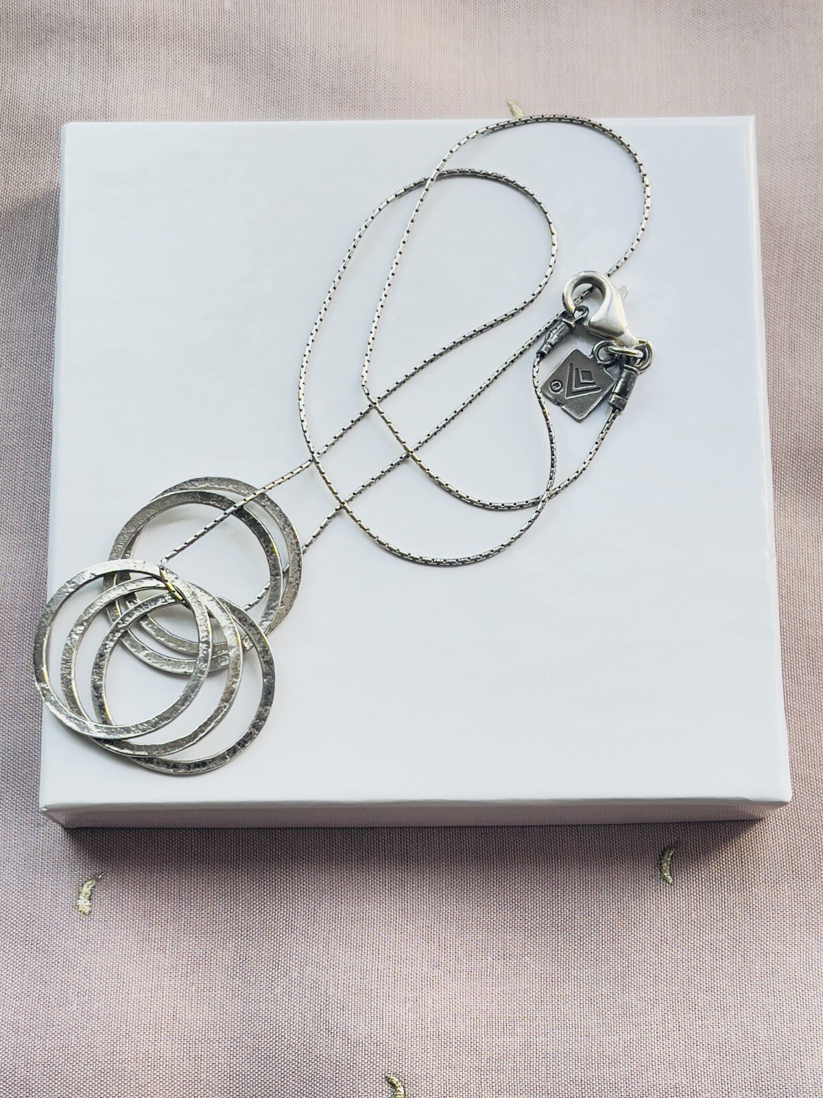 Silpada Sterling Silver Hammered Five Circles/Rin… - image 6