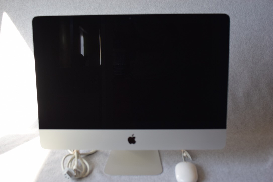 Apple iMac 21.5