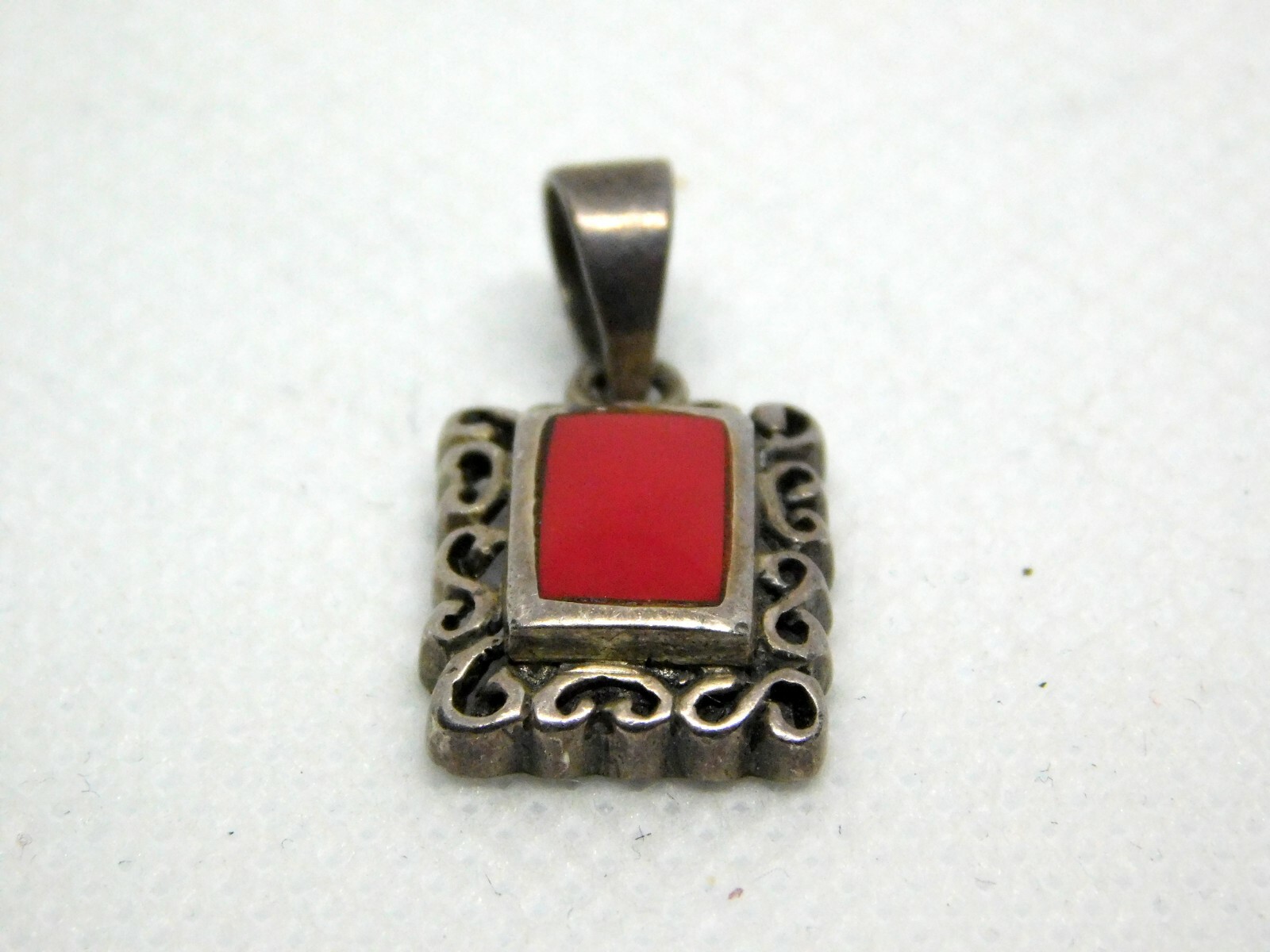 Sterling Silver Rectangular Red Enamel Pendant 92… - image 2