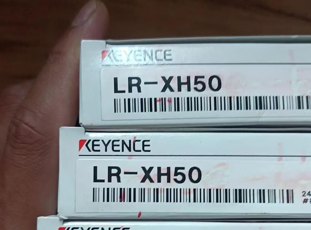 1PC New KEYENCE LR-XH50 LRXH50 Laser Sensor Expedited 1PC New KEYENCE LR-XH50 LRXH50 Laser Sensor Expedited