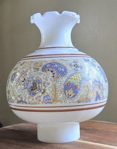 Vintage Hurricane Shade with Paisley Glass And Ruffled Top 81/4" Tall