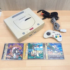 Sega Saturn console bundle with 3 games Japanese white * US duty paid W924