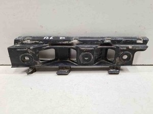 VW PASSAT B7 ALLTRACK 365 Stoßstangenhalter vorne rechts 3C0807184 32716387