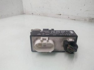VW PASSAT Variant B3/B4 3A5, 35I Lüfterrelais 357919506A 1.60 Diesel 35068327