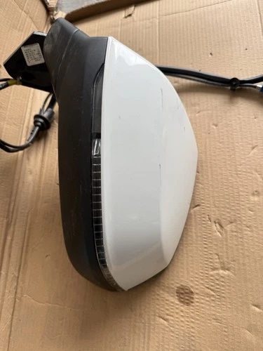 Audi Q7 2017-2024 Driver Side Mirrow