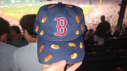 Boston Redsox Top Dig Hot Dog Baseball Cap Mütze Stadium SGA 7/8/25