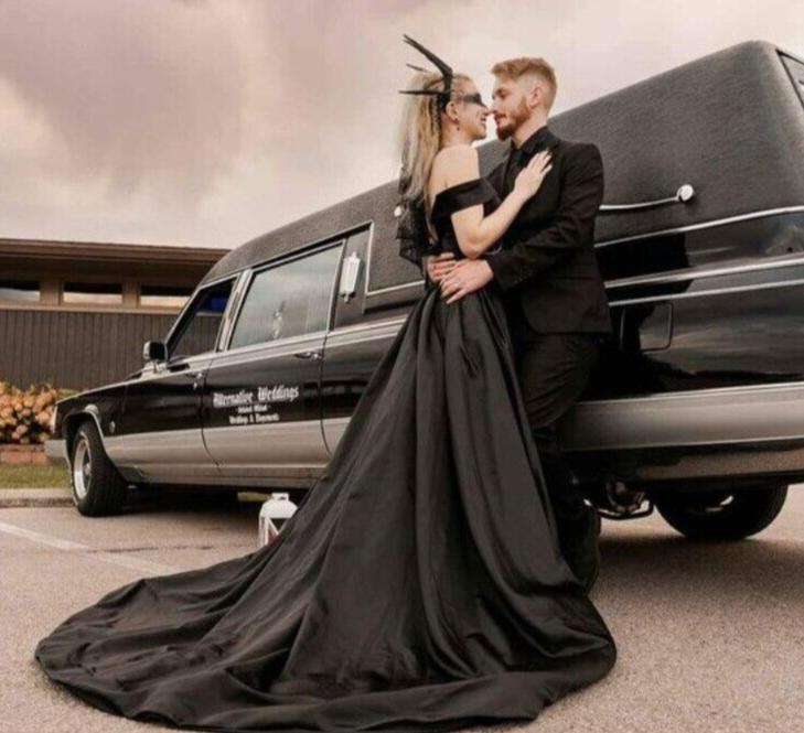 Black David's Bridal Wedding Dress