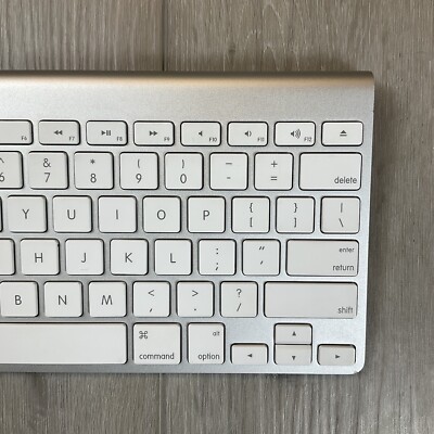 Apple A1243 & A1314 Wired / Wireless Mac IOS Standard USB